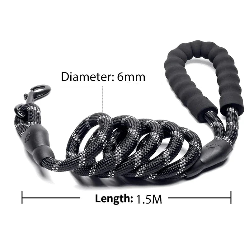 Reflective Nylon Dog Leash – Strong & Durable for All Dog Sizes
