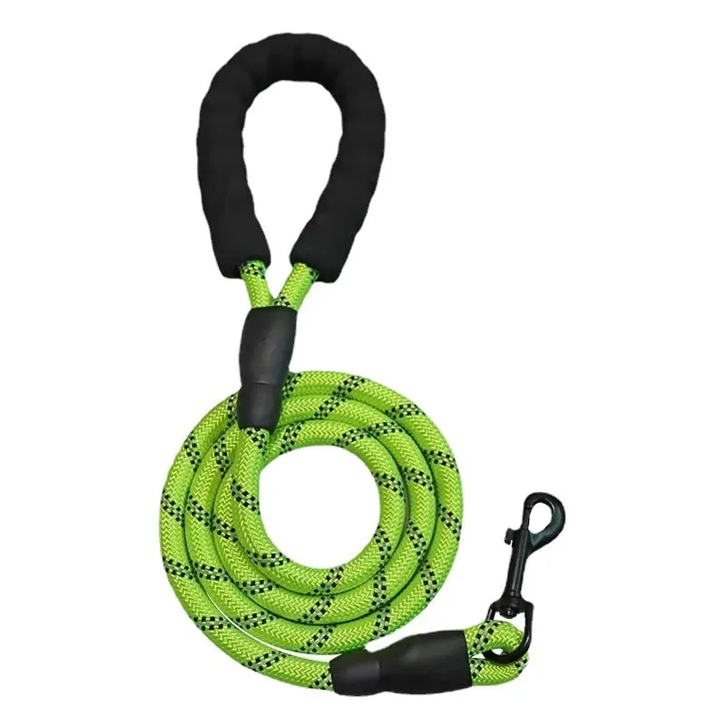 Reflective Nylon Dog Leash – Strong & Durable for All Dog Sizes