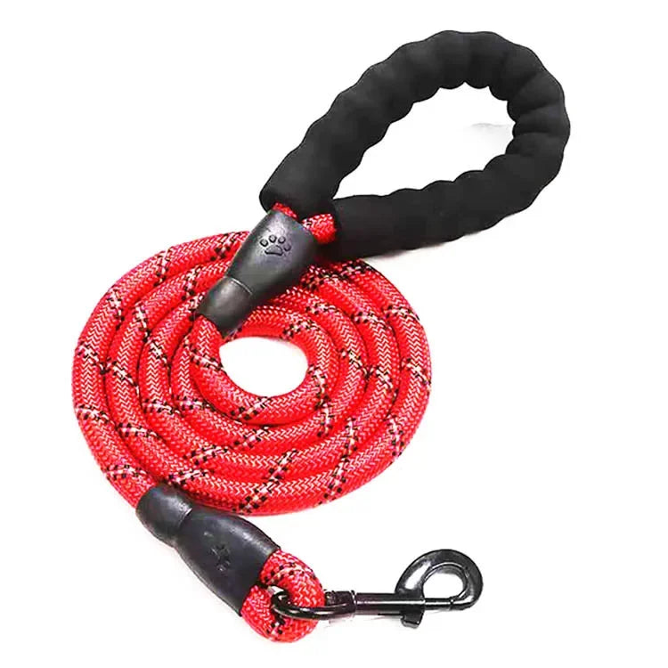 Reflective Nylon Dog Leash – Strong & Durable for All Dog Sizes