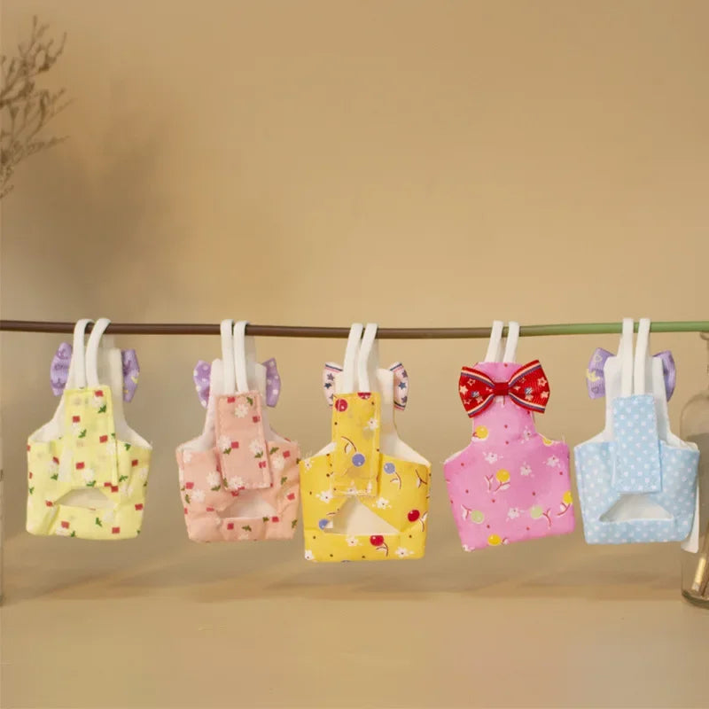 Parrot Diaper Flight Suit – Washable Bird Nappy with Bowtie for Parakeets, Cockatiels & Pigeons